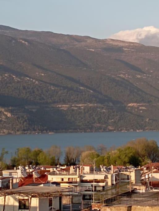 Διαμέρισμα Τριών Υπνοδωμάτιων. อิโออันนินา ภายนอก รูปภาพ